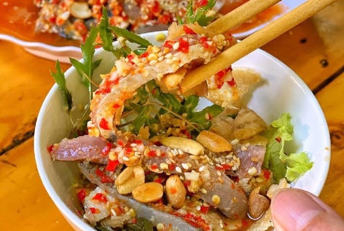 Gỏi cá Nam Ô - đặc sản Đà Nẵng (nguồn: vinwonders.com)