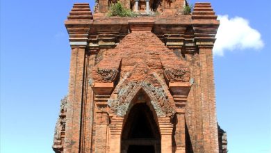 tháp Bánh Ít (nguồn: gonatour.vn)