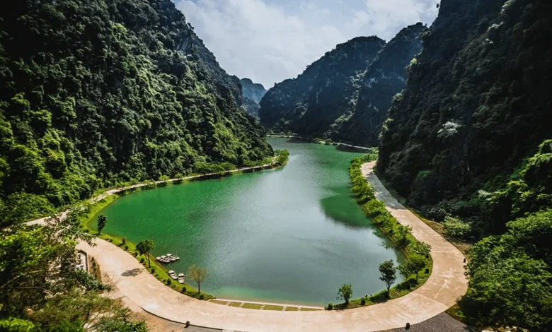 Tuyệt tịnh cốc” Ninh Bình - Vẻ bồng lai mang hơi thở của lịch sử hào hùng