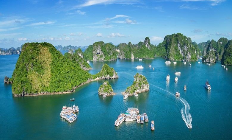 Vịnh Hạ Long: Kỳ Quan Tự Nhiên và Ẩm Thực Đặc Sắc 2024