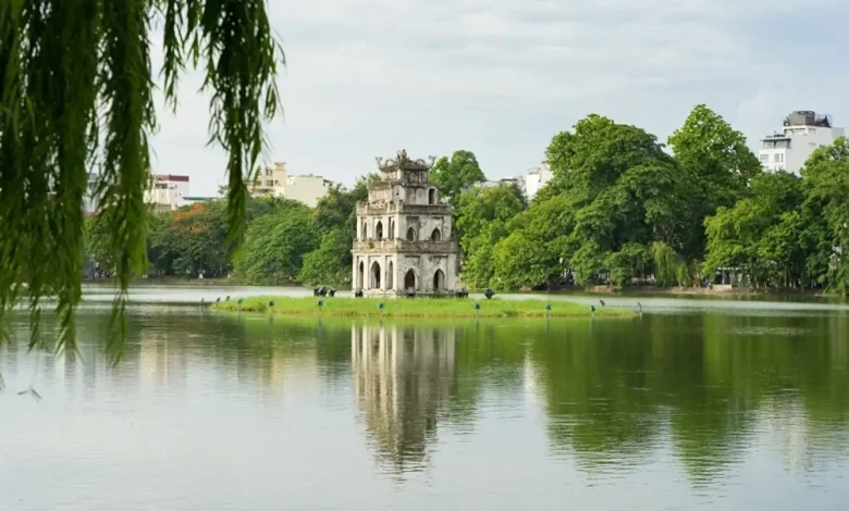 Hồ Gươm Hà Nội: Cẩm nang du lịch chi tiết 2022