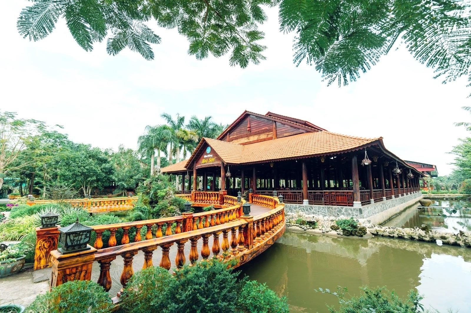 Làng du lịch Mỹ Khánh
