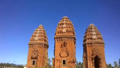 Tháp Dương Long(nguồn: vinwonders.com)