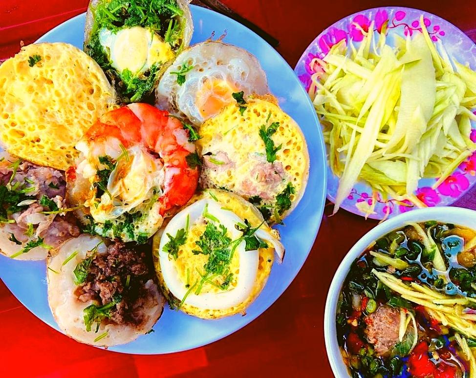 Bánh căn Nha Trang