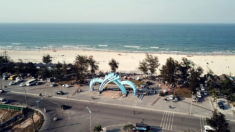 Hình ảnh bãi biển Cửa Việt