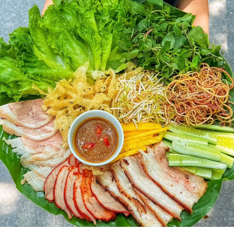 Hình ảnh Bánh tráng cuốn thịt heo