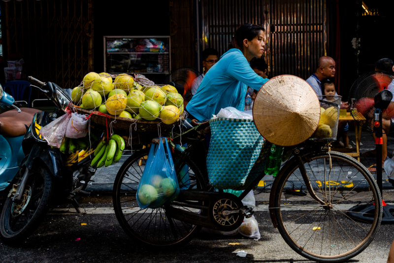 Hình ảnh Hà Nội và những gánh hàng rong