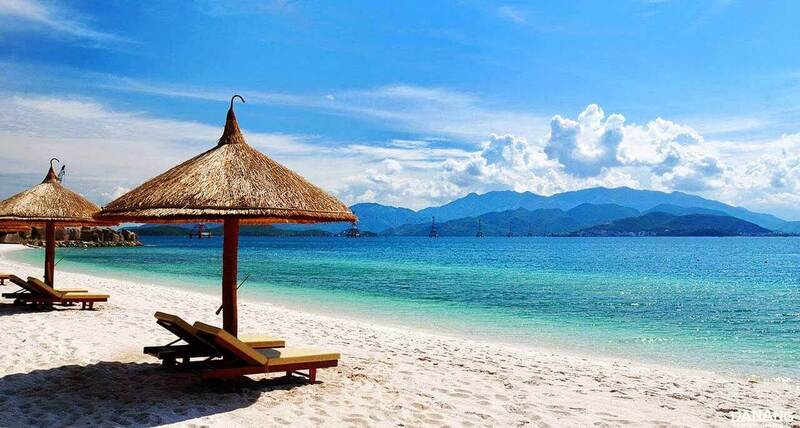 Hình ảnh bãi Mỹ Khê: Thiên đường biển cả hoang sơ tại Quảng Ngãi