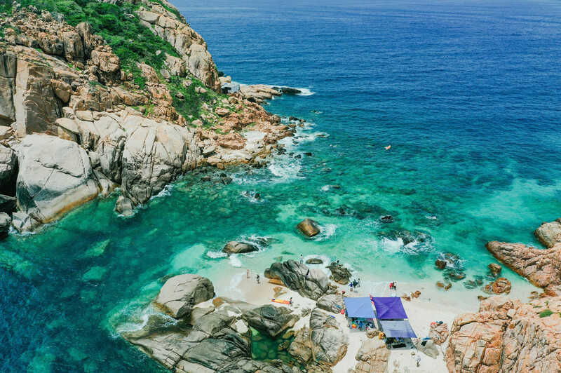 Hình ảnh bãi Vĩnh Hy