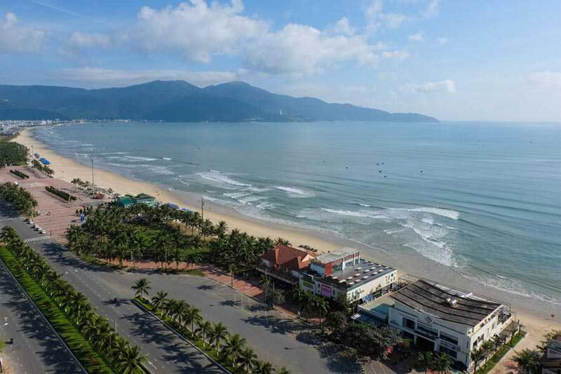 Hình ảnh bãi biển Phạm Văn Đồng