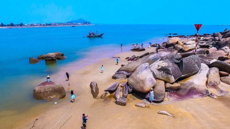 Hình ảnh bãi biển Thiên Cầm