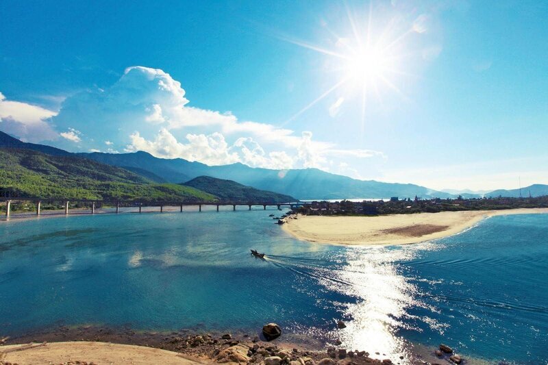 Hình ảnh bãi biển Vinh Thanh_ Huế