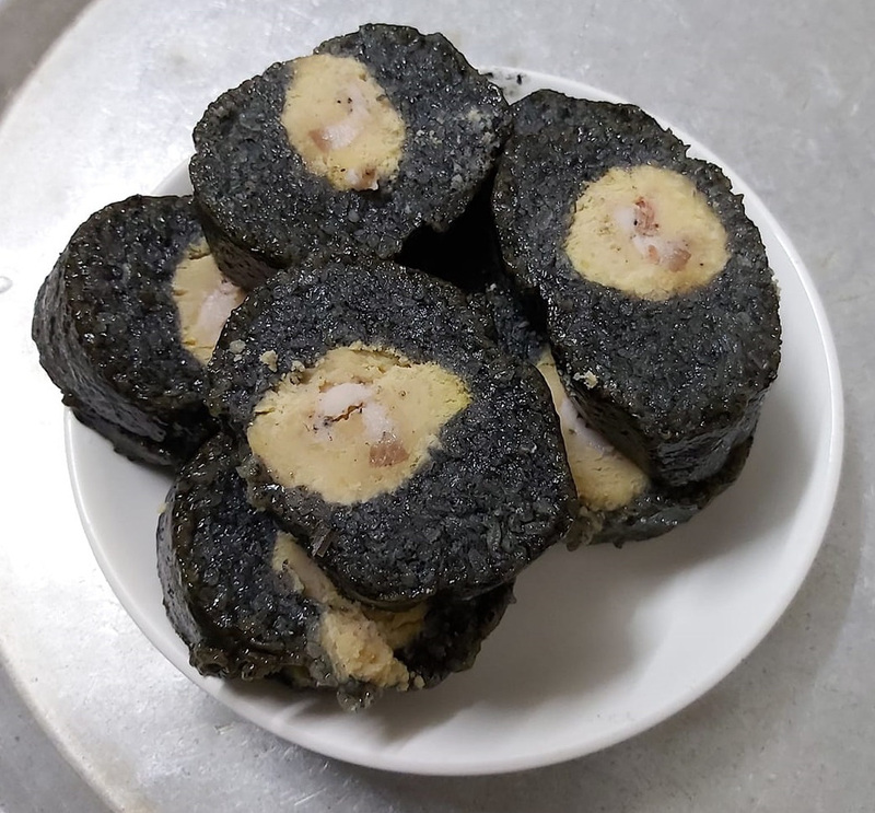 Hình ảnh bánh chưng đen Mường Lò
