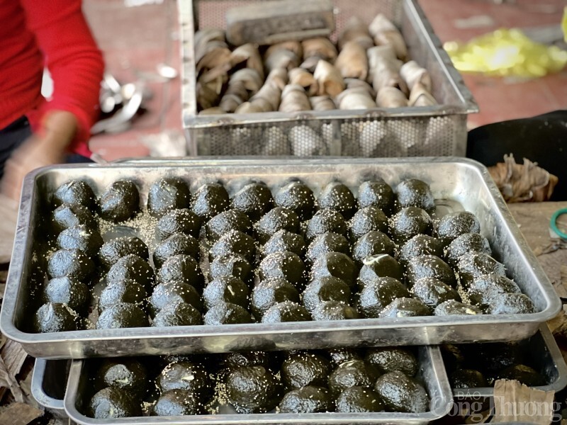 Hình ảnh làm bánh gai Tứ Trụ