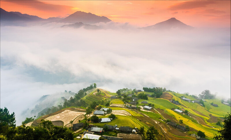 Hình ảnh mây mù che phủ thung lũng Tây Bắc