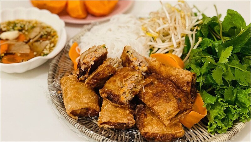 Hình ảnh nem cua bể Hải Phòng 
