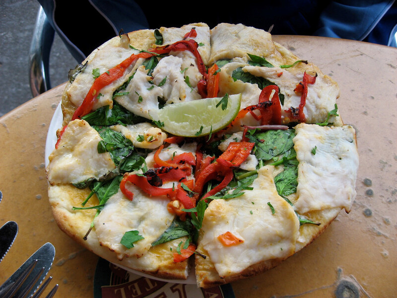Hình ảnh pizza nhân phở