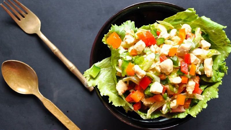 Hình ảnh Salad rau xanh với dầu oliu