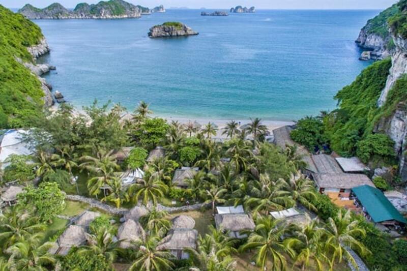 Biển Tùng Thu - Xanh Ngọc Bích