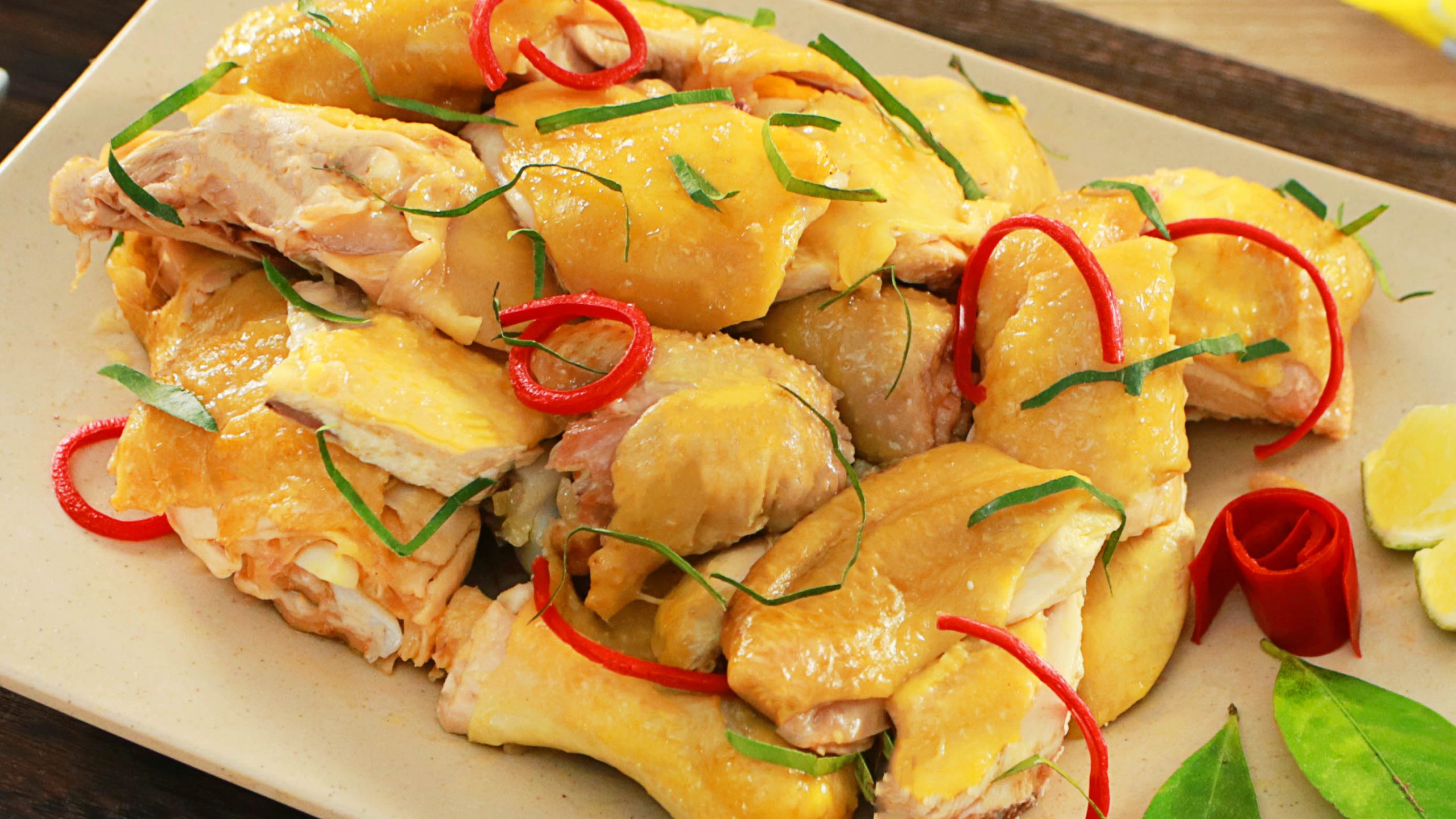 Hình ảnh gà luộc lá chúc Tây Ninh