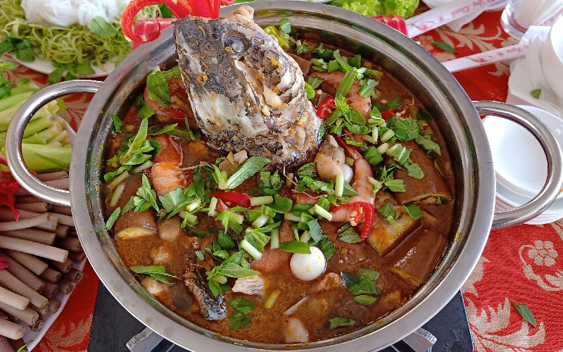 Lẩu mắm Cà Mau