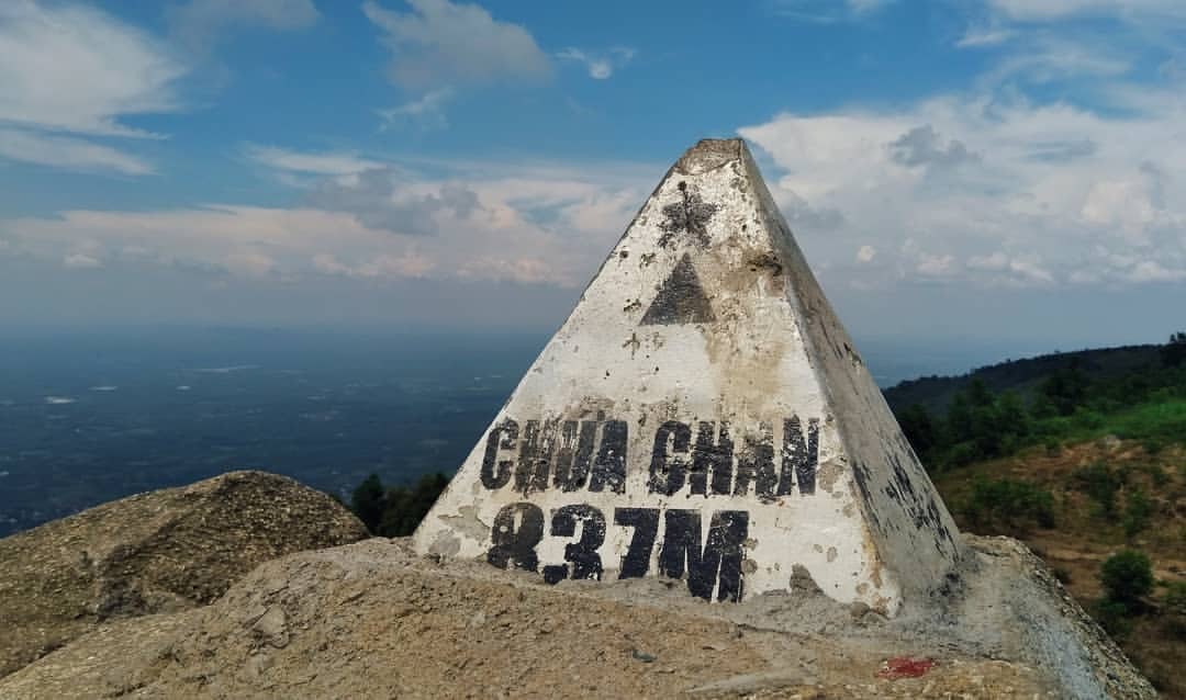 Dãy Núi Chứa Chan