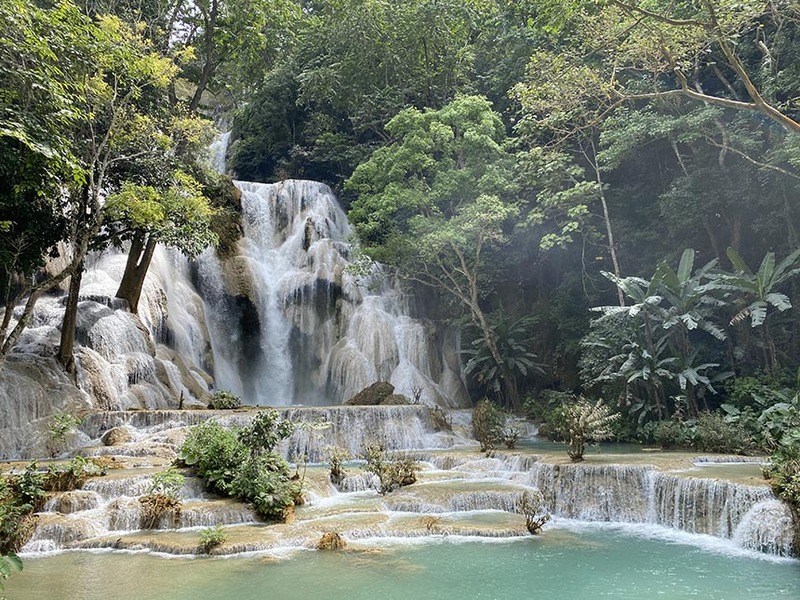 Thác nước (Waterfalls)
