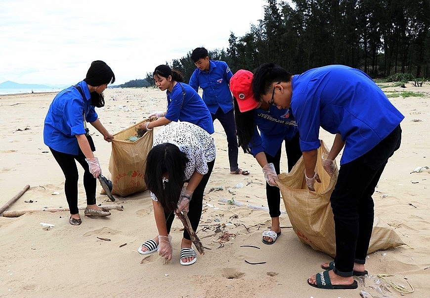 Tham gia vào các phong trào bảo vệ môi trường