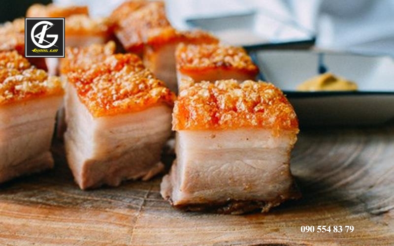 Bí quyết tạo nên món heo quay chuẩn vị tại Khang Gia