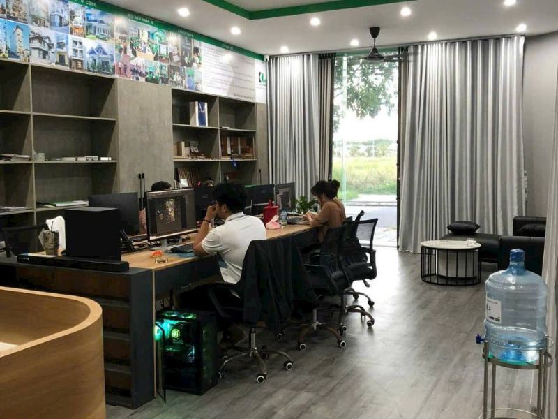 Ngôi nhà cho thuê được bố trí đầy đủ các phòng chức năng với diện tích rộng rãi, dễ dàng sắp xếp lại theo nhu cầu sử dụng của khách thuê