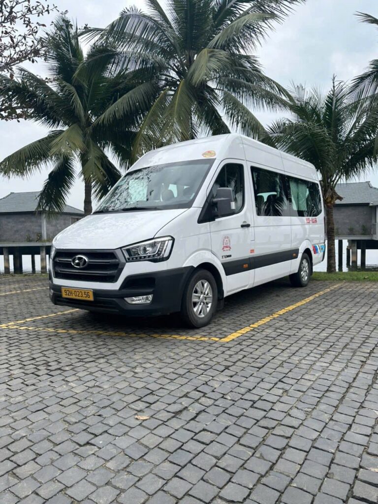 Đơn vị cho thuê xe du lịch Đà Nẵng uy tín – Tour Đà Nẵng với dịch vụ xe từ 4 đến 45 chỗ.