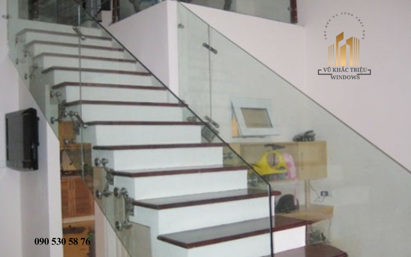 Lan can – cầu thang kính cường lực