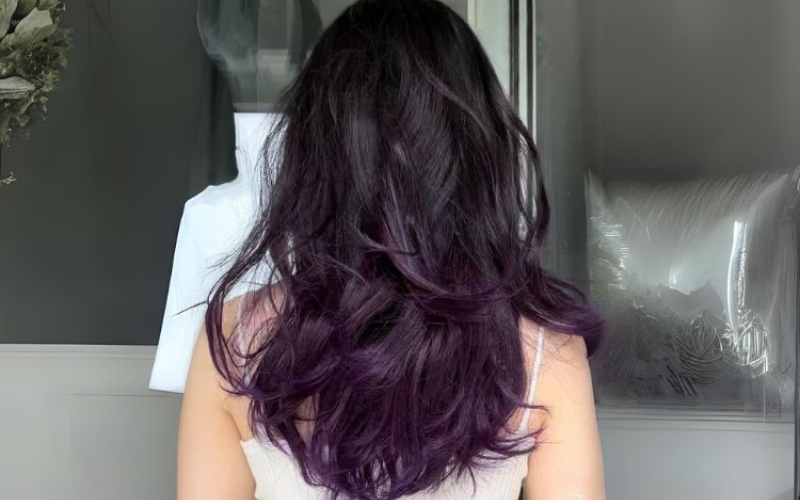 Nhuộm Nâu Ánh Tím Cho Nàng Cá Tính