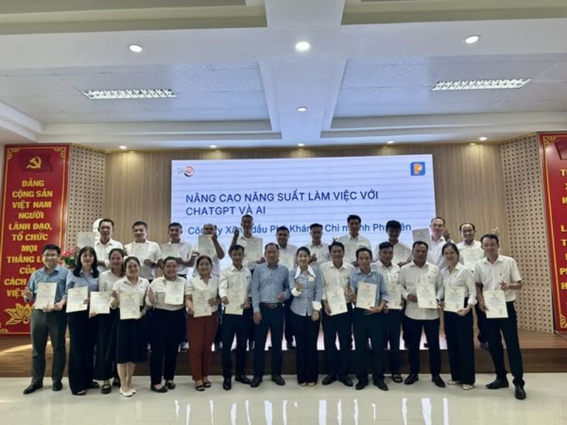Phát triển tư duy lãnh đạo đỉnh cao tại New Vision – Tầm Nhìn Mới, chúng tôi tin rằng lãnh đạo không chỉ là một chức danh