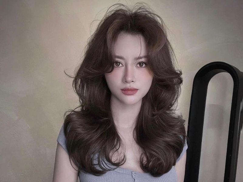 Dịch vụ nhuộm tóc nâu trầm tại Hair Salon Duẩn Vương