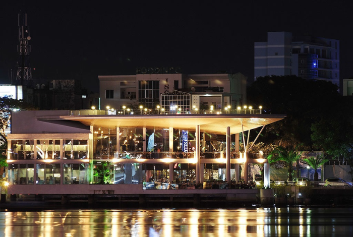 Nhà hàng view cầu Sông Hàn